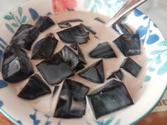 -茂名熹龙国际大酒店(人民广场高铁站店)