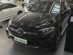 -天津波士信达奔驰4S店(卫津南路店)