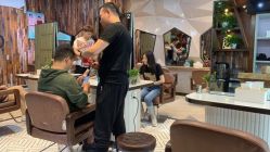 -PE SALON