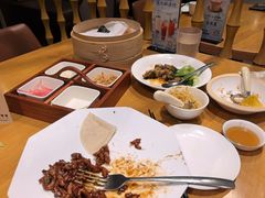 -乐忻皇朝(上海中心大厦店)