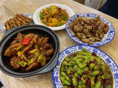 蛋白烧牛筋-江城燕子大排档(江汉路步行街店)