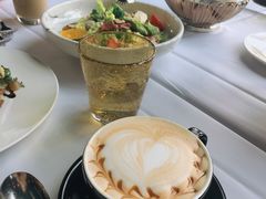 拿铁咖啡-Kathleen's Waitan 凯圣琳江景西餐厅(外滩店)