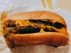 双层吉士汉堡-麦当劳(军博店)