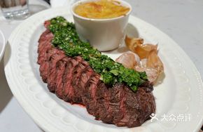 Pan-seared Beef Heart Steak with Mashed Potatoes