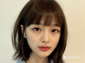 女式短发需要拥有比男式短发更为厚重的重量感