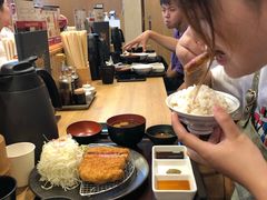 -牛カツ京都勝牛(河原町蛸薬師店)