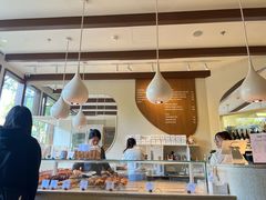 -VERIE BAKEHOUSE