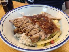 -明姨仔潮汕美食·碳炉猪脚·汕尾牛腩饭·起片鸡煲(起义路店)