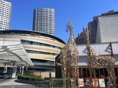-瑞虹新天地月亮湾