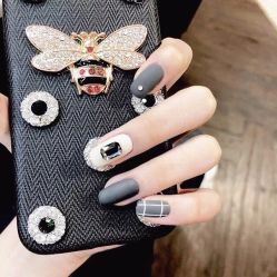 -Pink You美甲美睫纹绣定制中心