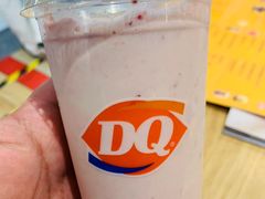 经典草莓美味奶昔-DQ·蛋糕·冰淇淋(万象城店)