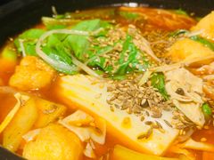 麻辣烫锅-撸点串吧(小北店)