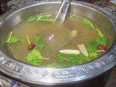 -乡土黄·鲜牛肉火锅·小龙虾(兴业街店)