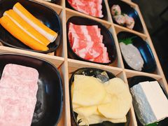 -海底捞火锅鲜切牛肉主题店(长寿路店)