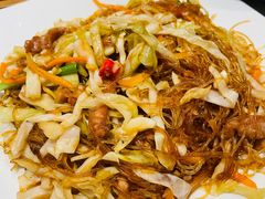 酸菜粉丝牛肉-鹿港小镇(金虹桥国际中心店)