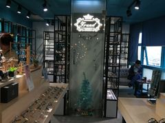 -Trend1881视光·蔡司视觉(领展广场店)