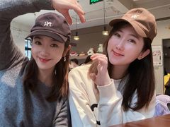 -Fridi Patisserie Cafe