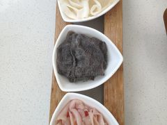 -墨居上隐·院子里火锅(峨眉店)