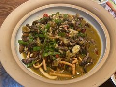 -黄泥岗·地道湖北菜(奥特莱斯店)