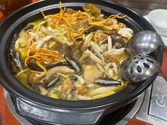-菌之家·专业纯野生菌火锅·特色炒菌