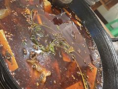 -鸿顺老铁锅美蛙鱼府(解放碑店)