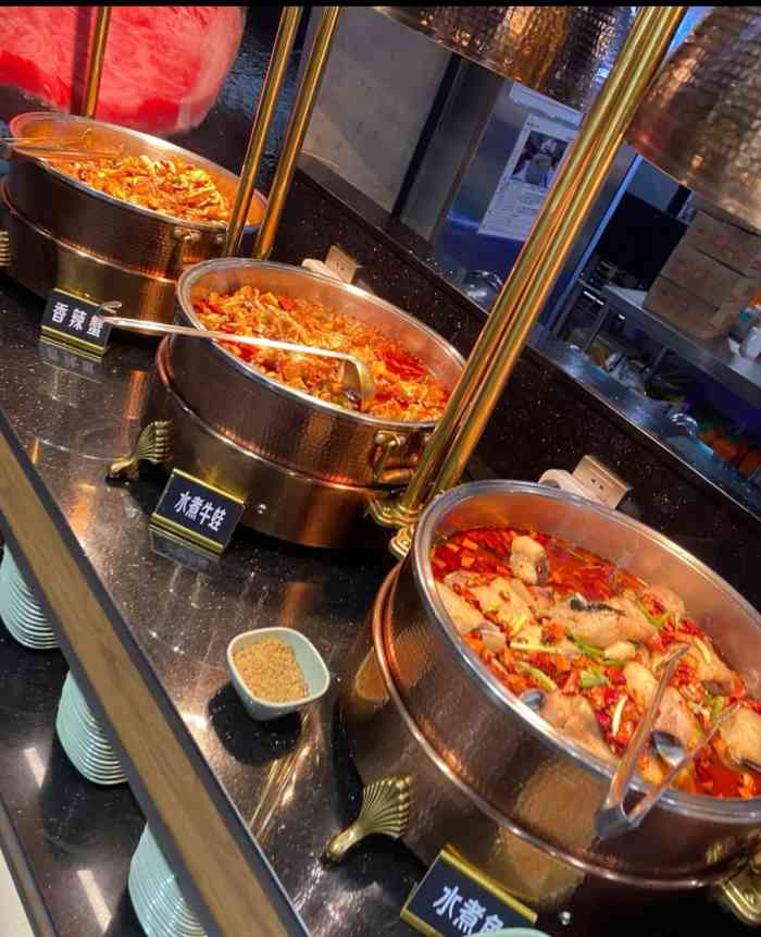 盛江山海鲜烤肉自助(弘阳广场店)-"第一次吃,因为周三招商银行信用卡