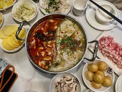 -德林酸菜鱼火锅(南丹店)