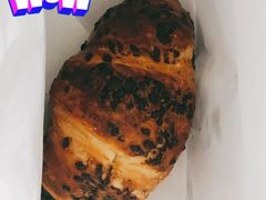 榛子巧克力可颂-Kilos咖啡馆(保利珑远店)
