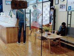 -MiRi眼镜·蔡司·星趣控·尼康控优点视觉合作店(南京东路店)