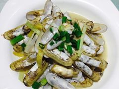 -赶海部落海鲜城(海阳路店)