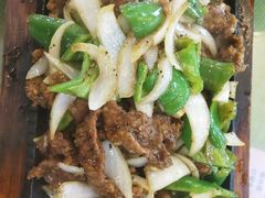 顶级铁板黑椒牛柳-桃子餐厅·天津菜(红星路直营店)