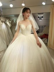 -柏拉图婚纱馆