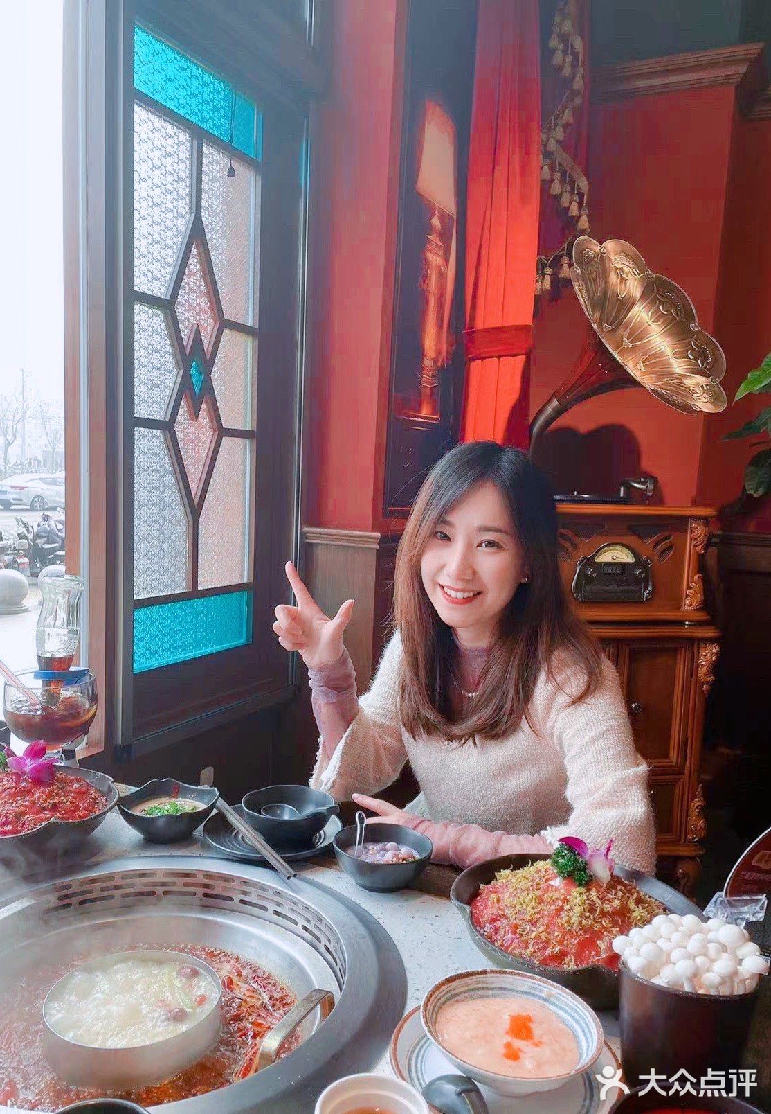 女神节  带你的女票来火凤祥 享 劲爆优惠 ！！
