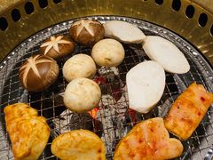 -山川小町·极番烧肉(新地假日广场店)