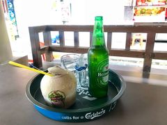 -东海岸人工湖美食村