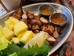 烤猪颈肉佐菠萝紫苏叶-Blac+Blac(中海环宇荟店)