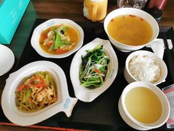 -美福月国际月子会所(银川店)
