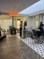 -理昂男士理发店 Barber shop