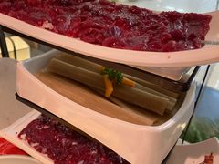 -左庭右院鲜牛肉火锅(浦江欢乐颂店)