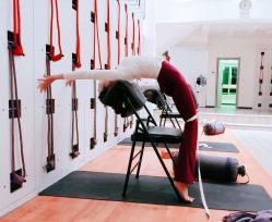 -成都阿难陀艾扬格瑜伽中心