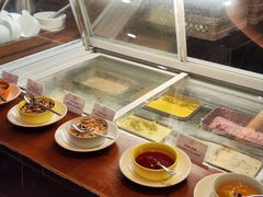 雪糕-广州中心皇冠假日酒店-环市食坊·海鲜自助餐厅