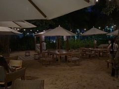 -三亚艾迪逊酒店·海滩烧烤 BARBACOA·现场乐队·浪漫晚餐·烧烤海鲜