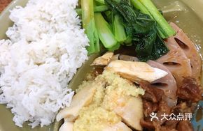 Hainan Chicken and Beef Noodle Rice