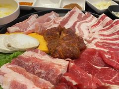 -木槿花韩式炭烤·熟成肉工坊(孙文东路店)