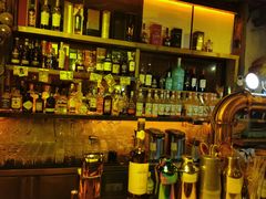 -城墙外BAR