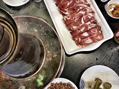 -楼外楼大刀肉传统火锅居(幸福街店)