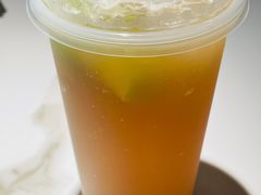 鸭屎香柠檬茶-麻六记(新天地店)