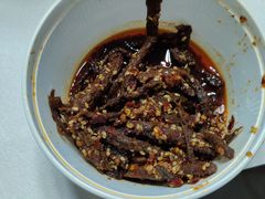 -鑫记婆婆兔·成都特产·兔头手撕兔(太古里店)