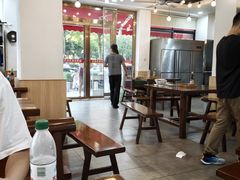 -裕新楼粉面馆·石磨手工粉(四方坪店)