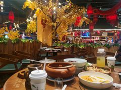 -老滇山寨•云南特色菜•地方菜•民族风情歌舞表演(金碧店)